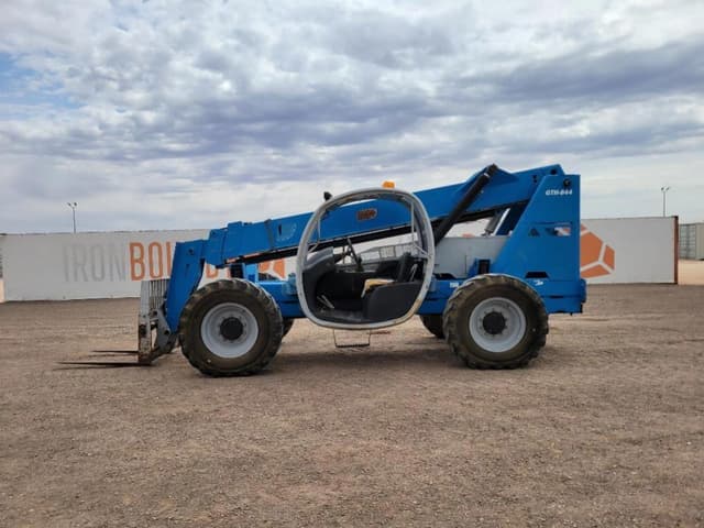 Image of Genie GTH-844 equipment image 1