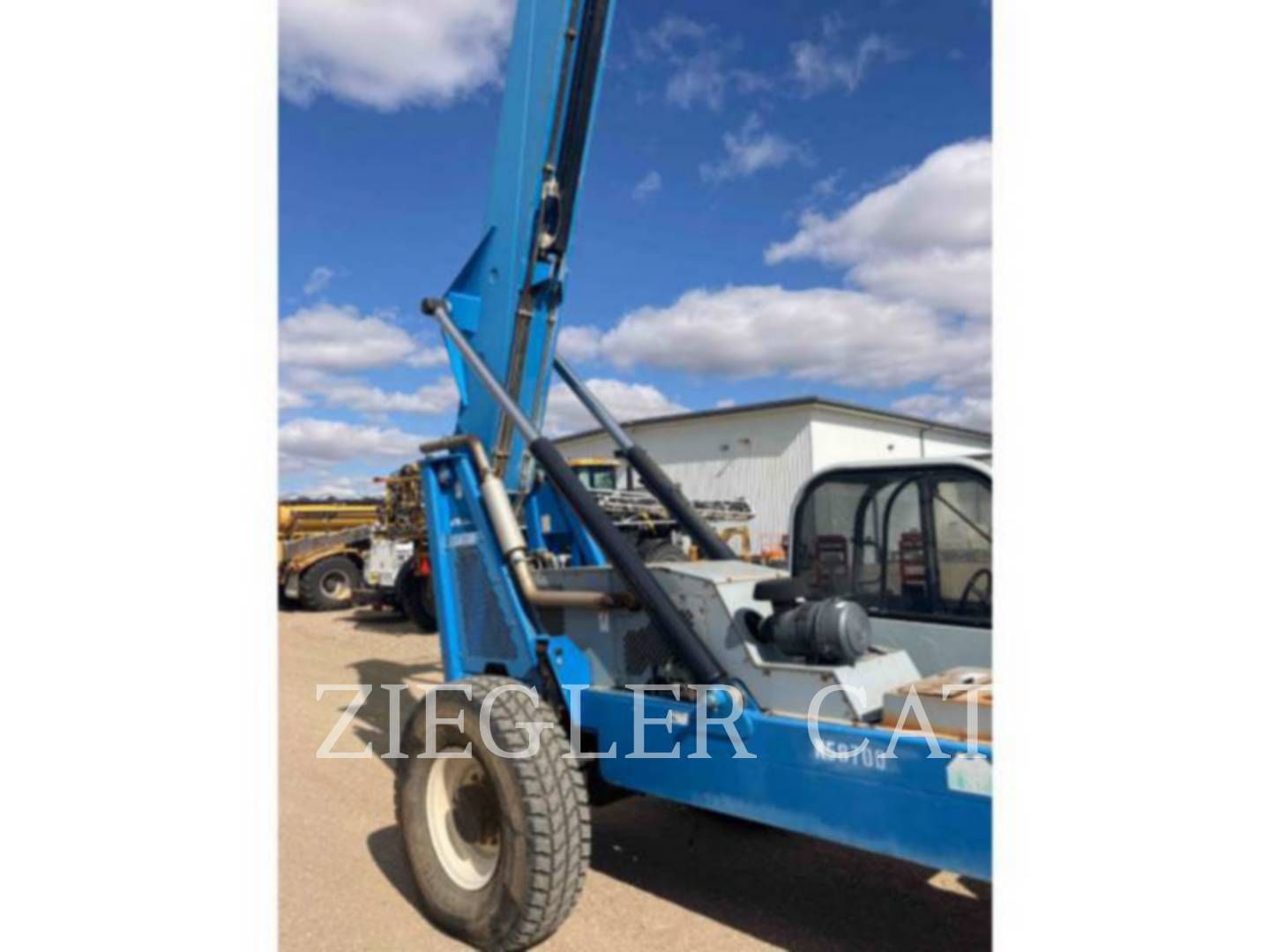 2006 Genie GTH-1056 Equipment Image0