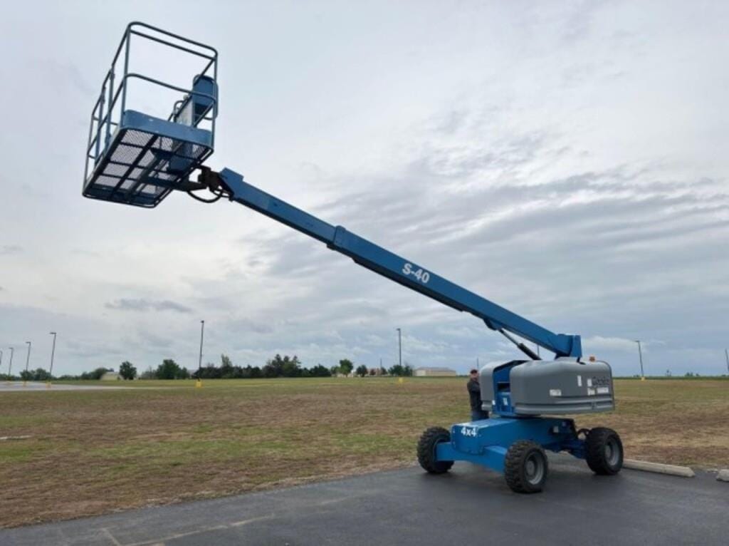 Main image Genie S-40