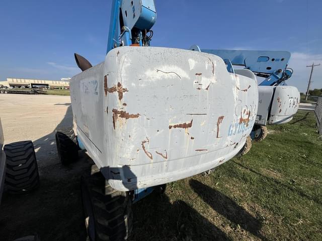 Image of Genie S-60 equipment image 3