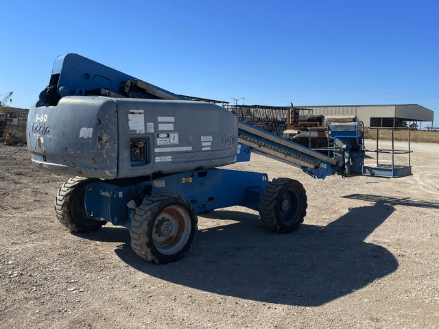 Image of Genie S-60 equipment image 4
