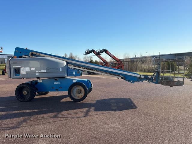 Image of Genie S-60 equipment image 3