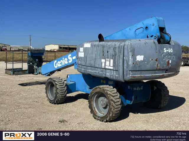 Image of Genie S-60 equipment image 2