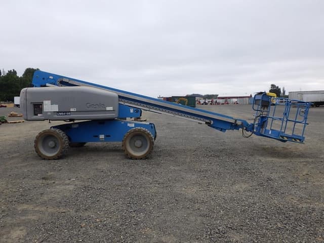 Image of Genie S-60 equipment image 3