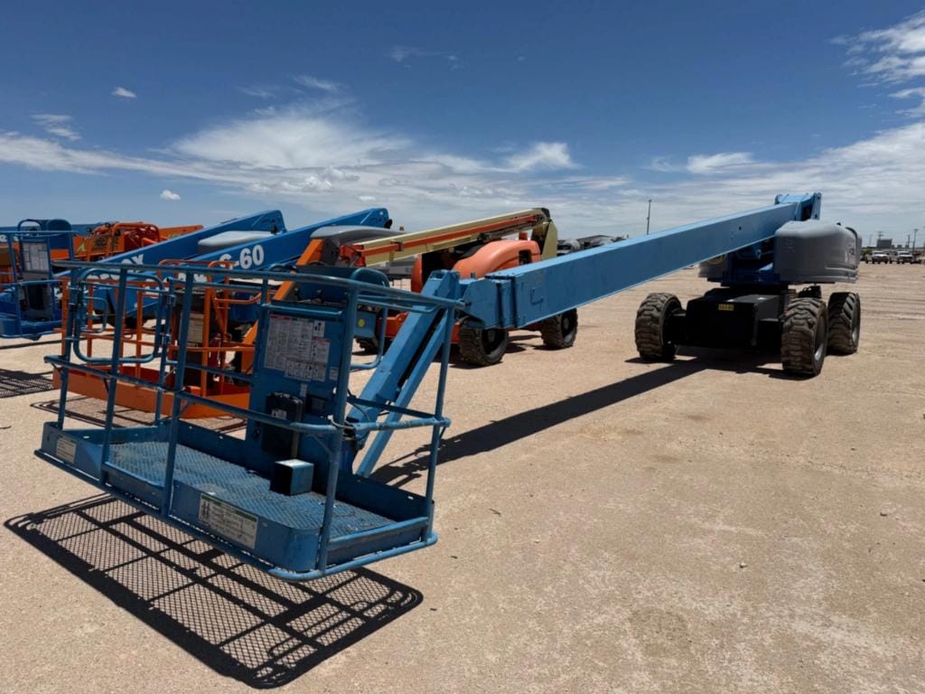 2006 Genie S-85 Equipment Image0