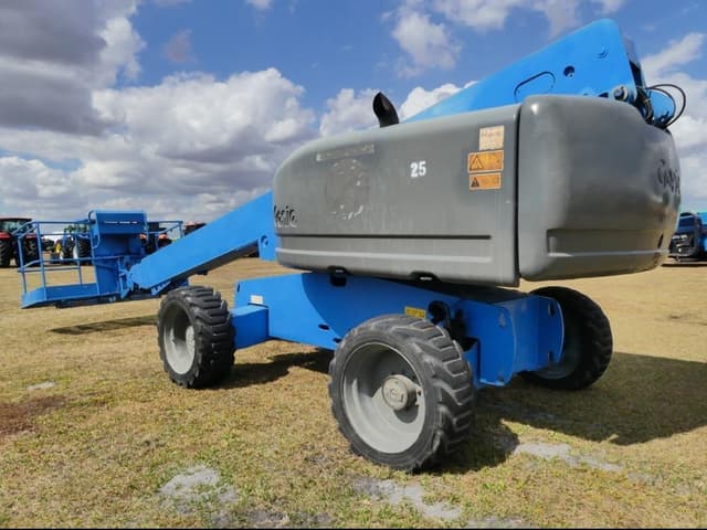 Image of Genie S60 equipment image 3