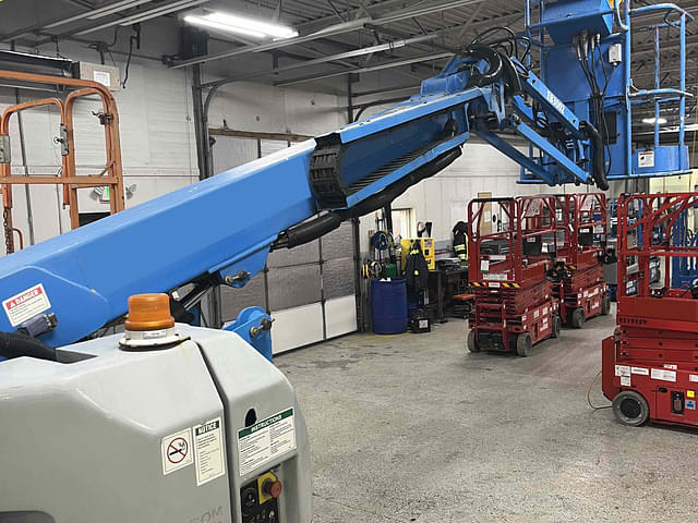 Image of Genie Z30/20N equipment image 3