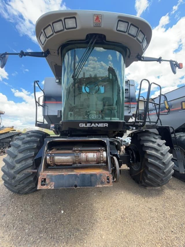 Image of Gleaner R65 equipment image 3