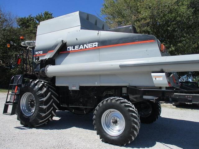 Image of Gleaner R75 equipment image 4