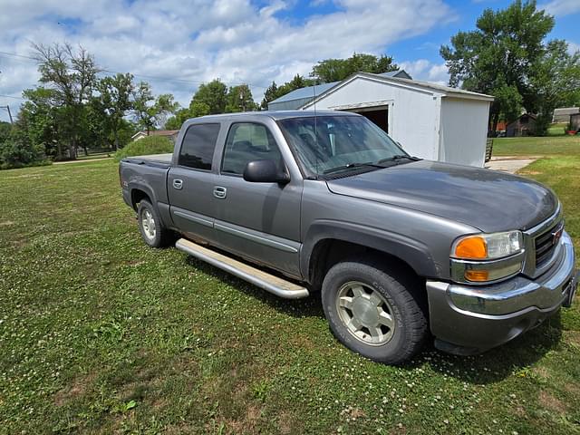 Image of GMC 1500 equipment image 2