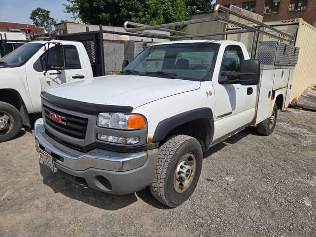 Image of GMC 2500 equipment image 2