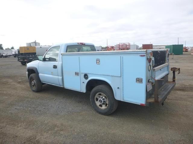 Image of GMC 2500 equipment image 3