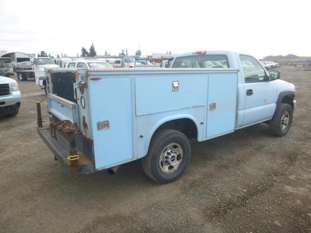 Image of GMC 2500 equipment image 2