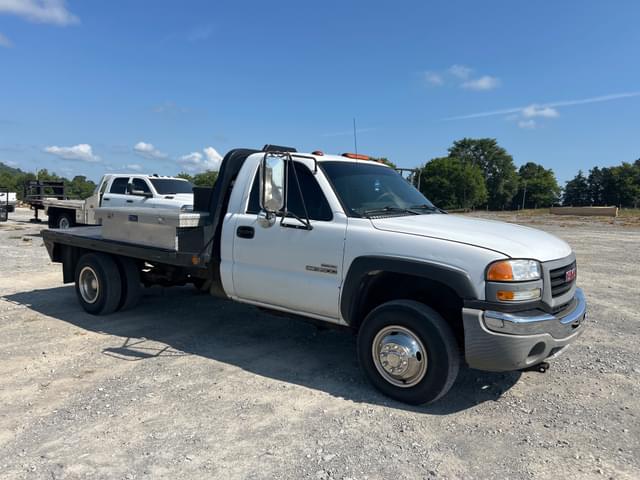 Image of GMC 3500 equipment image 3