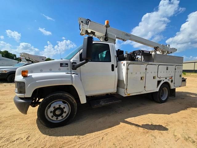 Image of GMC 4500 equipment image 1