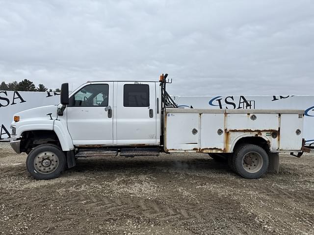 Image of GMC 5500 equipment image 1