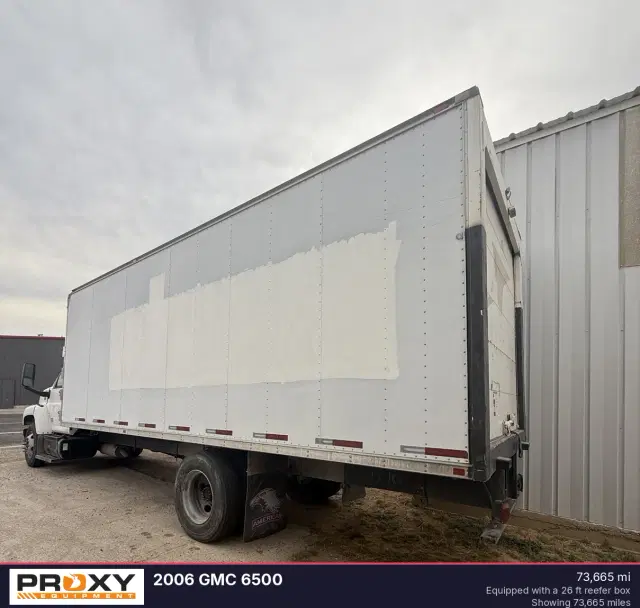 Image of GMC 6500 equipment image 3