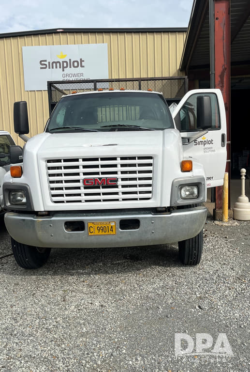 Image of GMC 6500 equipment image 2