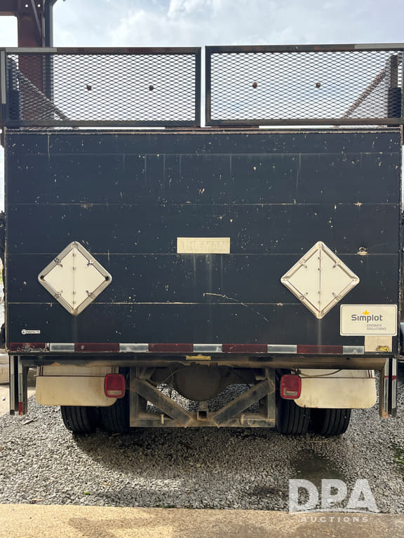 Image of GMC 6500 equipment image 3