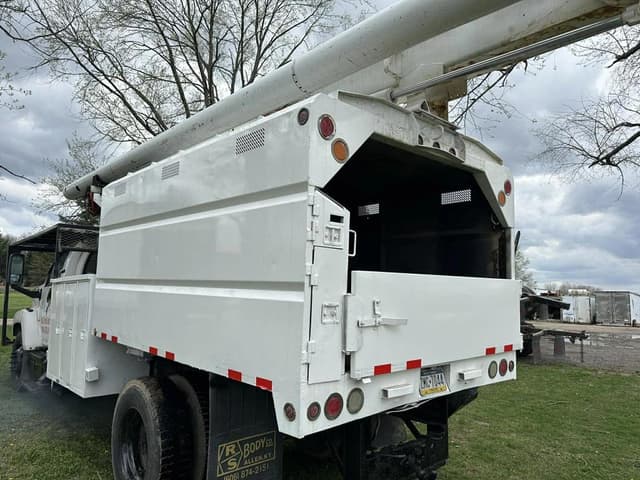 Image of GMC 7500 equipment image 2