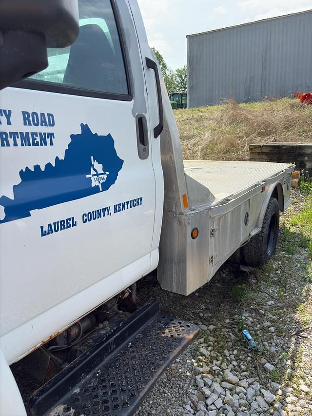 Image of GMC C6500 equipment image 4
