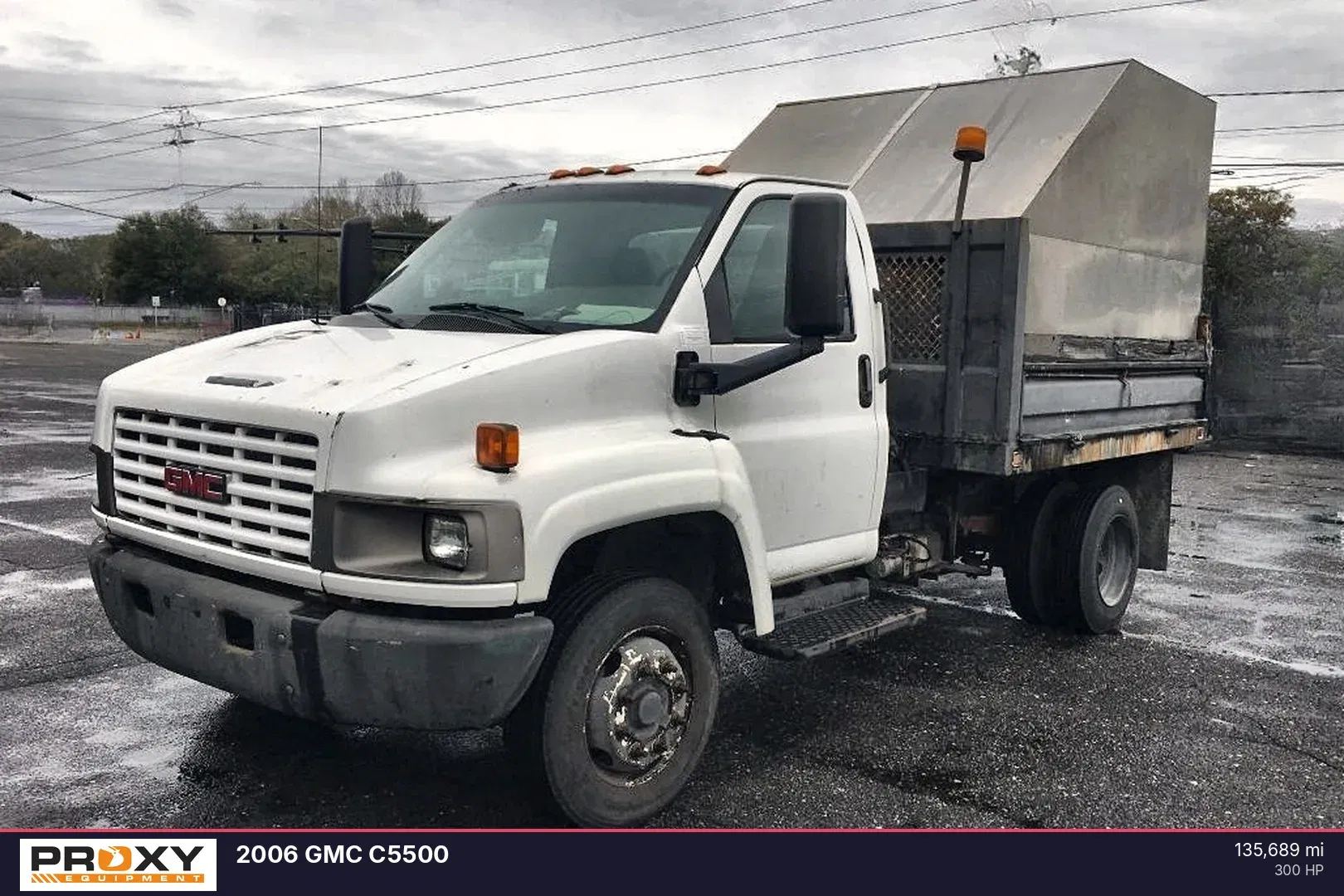2006 GMC C5500 Equipment Image0