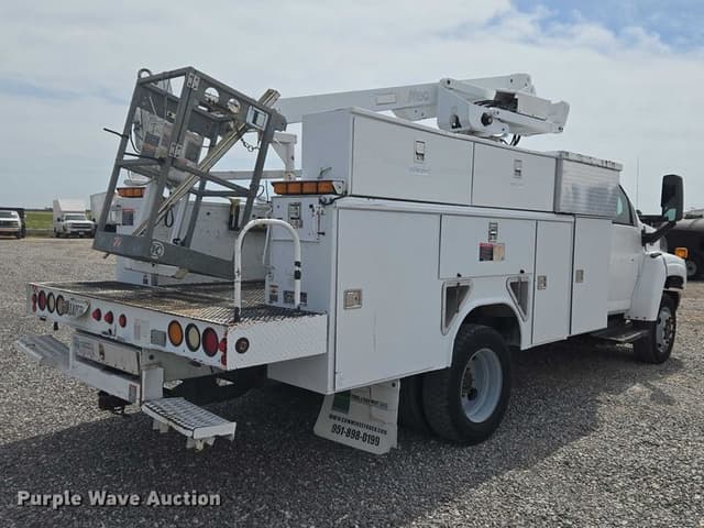 Image of GMC C5500 equipment image 4