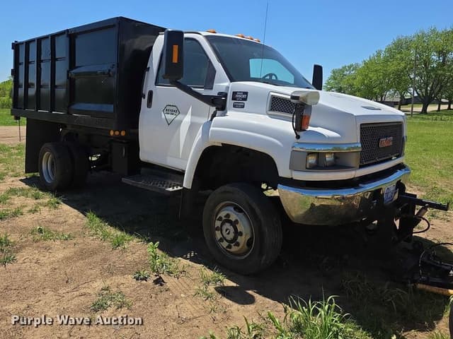 Image of GMC C5500 equipment image 3