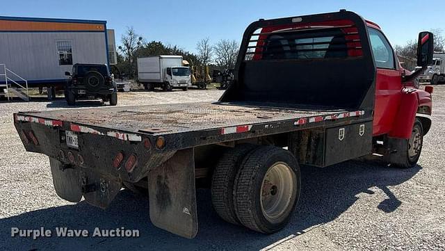 Image of GMC C5500 equipment image 4