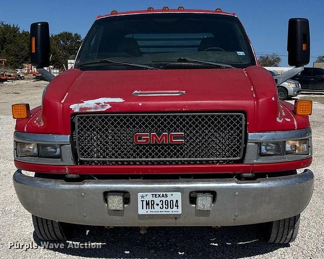 Image of GMC C5500 equipment image 1