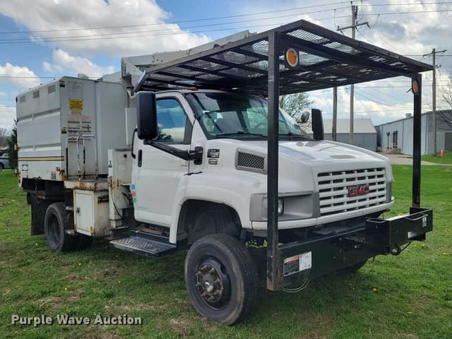 Image of GMC C5500 equipment image 2