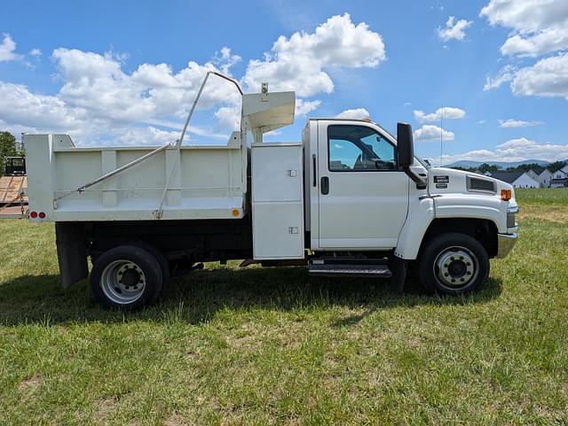 Image of GMC C5500 equipment image 4