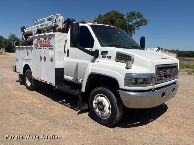 Image of GMC C5500 equipment image 2