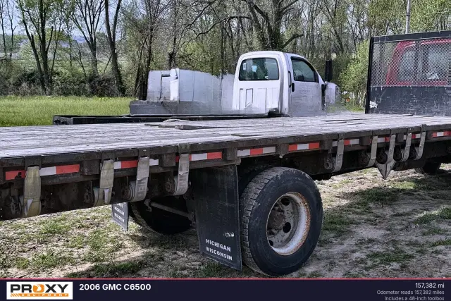 Image of GMC C6500 equipment image 1