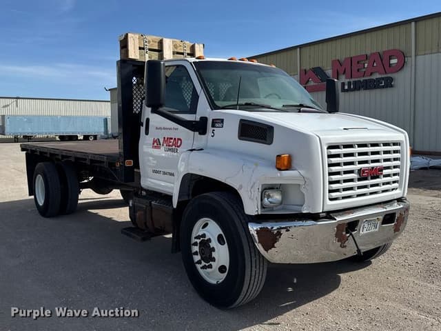 Image of GMC C7500 equipment image 2