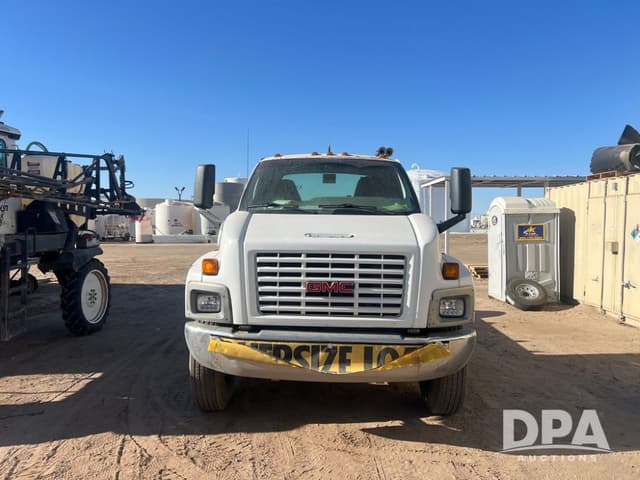 Image of GMC C7500 equipment image 1