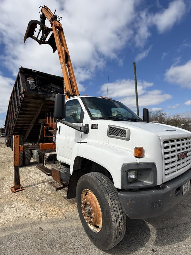 Image of GMC C8500 equipment image 3