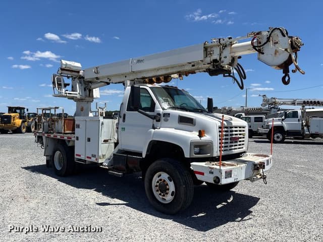 Image of GMC C8500 equipment image 2