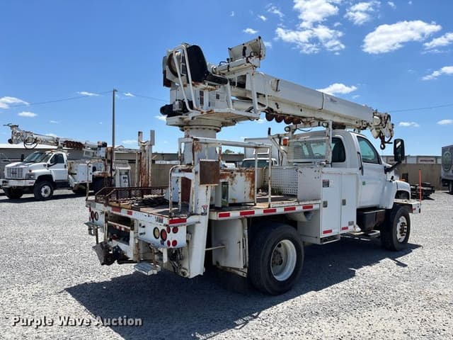 Image of GMC C8500 equipment image 4