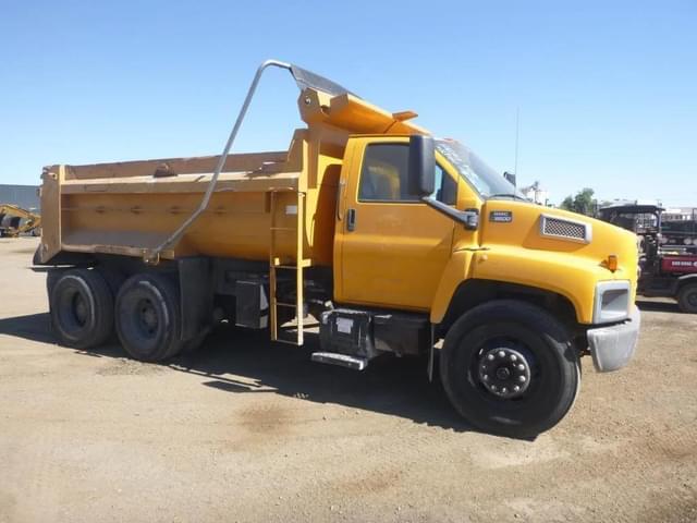 Image of GMC C8500 equipment image 1