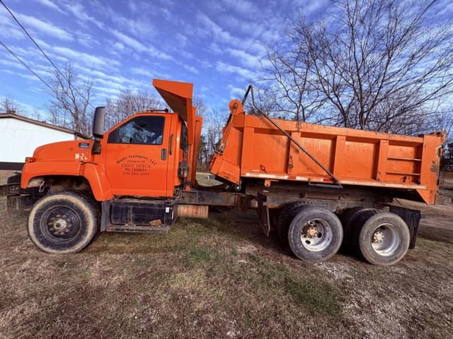 Image of GMC C8500 equipment image 1