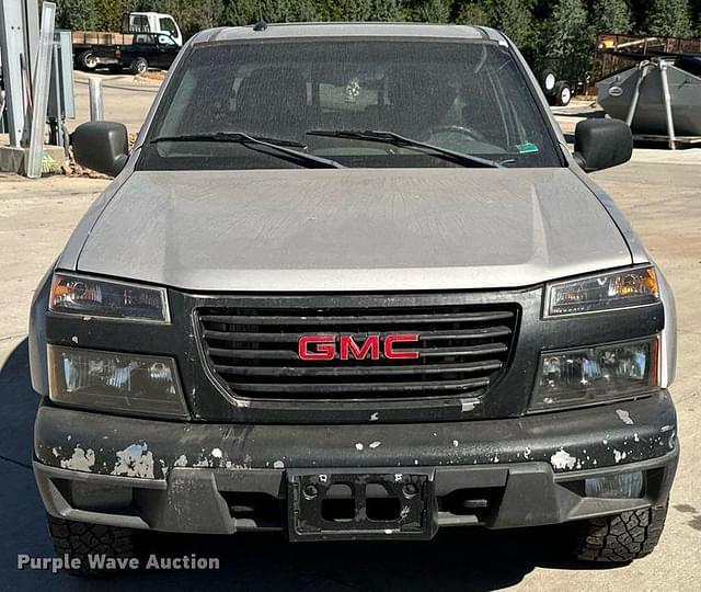 Image of GMC Canyon equipment image 1