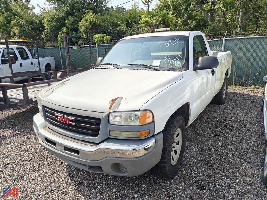 2006 GMC 1500 Equipment Image0