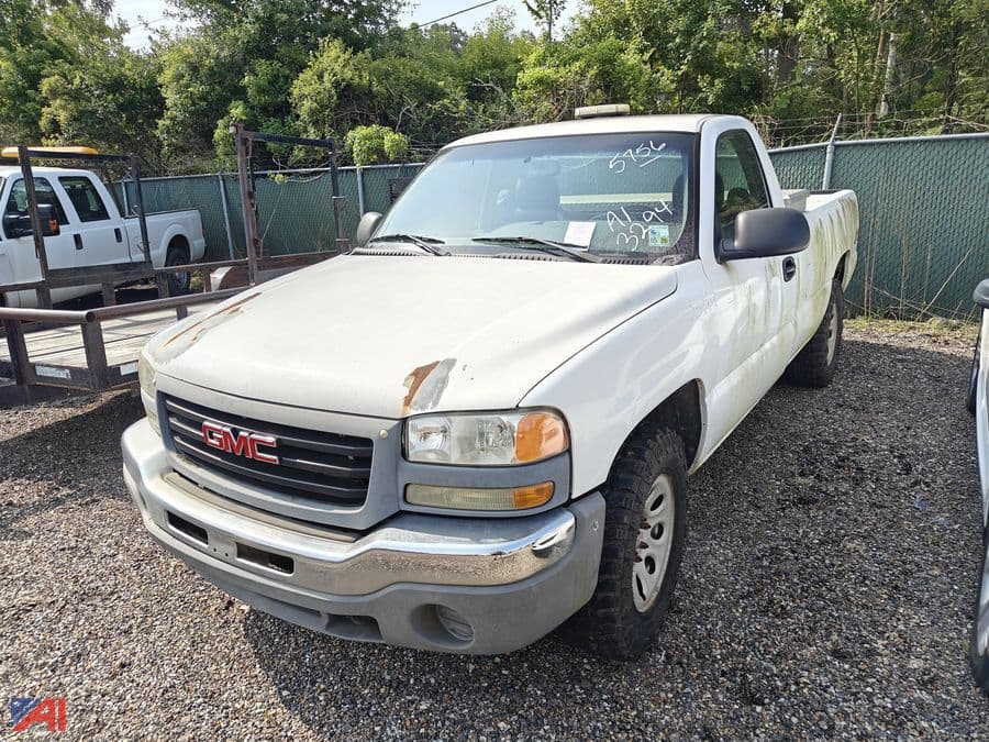 Image of GMC 1500 Primary image