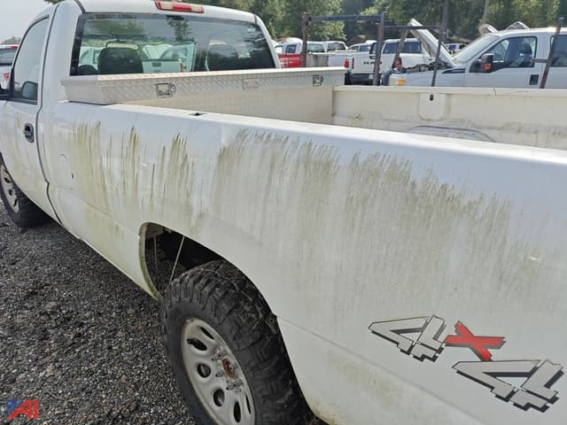 Image of GMC 1500 equipment image 1