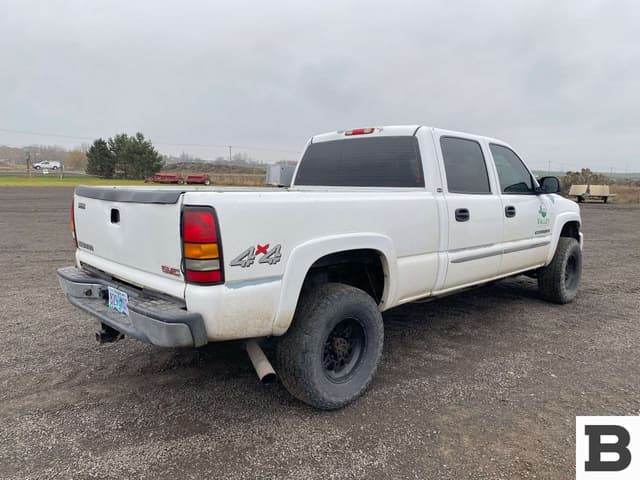 Image of GMC 2500 equipment image 4