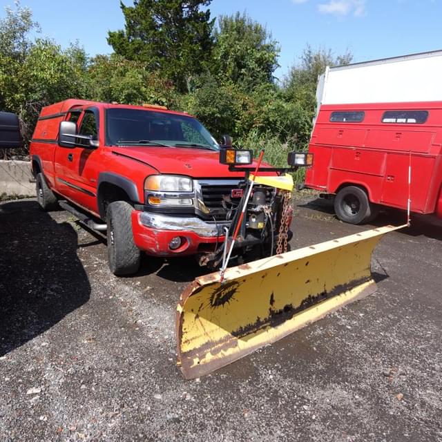Image of GMC 2500 equipment image 2