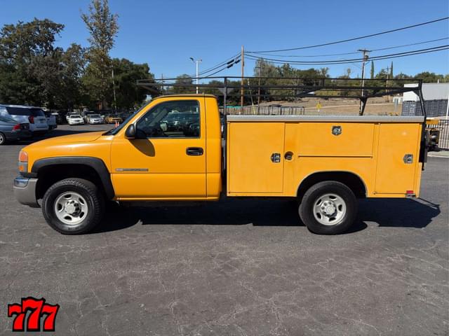 Image of GMC 2500 equipment image 2