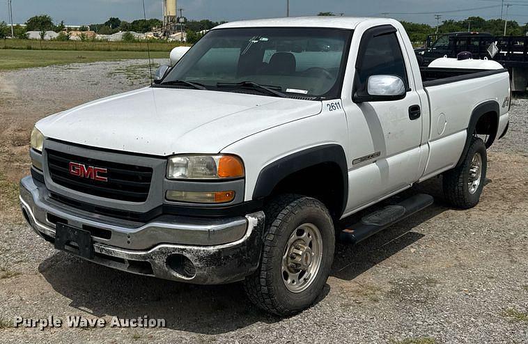 Image of GMC 2500HD Primary image