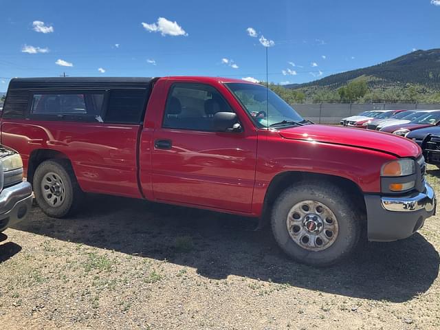 Image of GMC Sierra equipment image 3